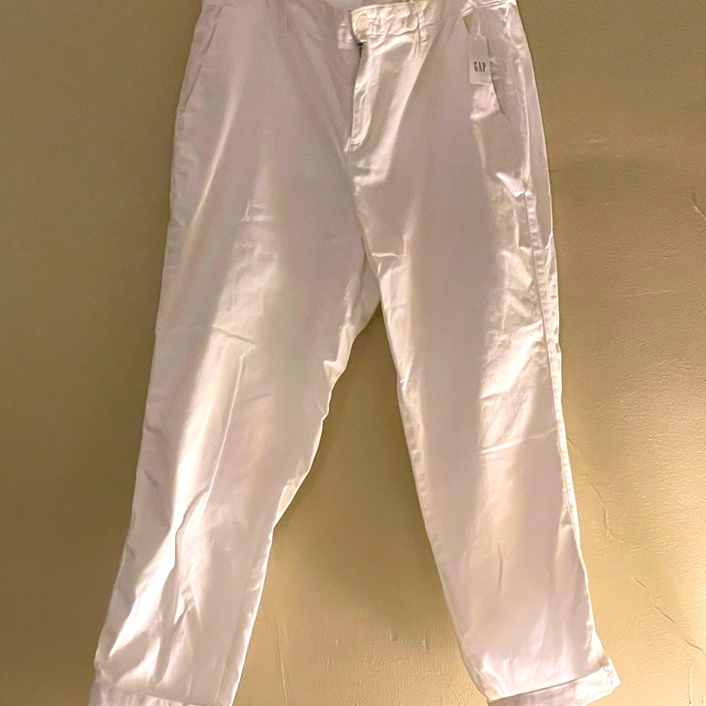 White pants. New .